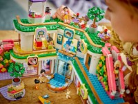 Конструктор Lego Friends: Heartlake City Shopping Mall (42604) фото №3 — интернет-магазин Desire.md