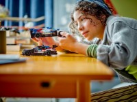 Конструктор Lego Speed Champions: BMW M4 GT3 & BMW M Hybrid V8 Race Cars (76922) фото №7 — интернет-магазин Desire.md