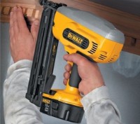 Степлер DeWalt DC618KB фото №4 — интернет-магазин Desire.md