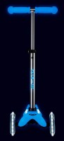 Самокат Micro Mini Deluxe Glow LED Plus (MMD211) фото №5 — интернет-магазин Desire.md