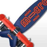 Самокат Micro Mini Deluxe LED (MMD118)  фото №3 — интернет-магазин Desire.md