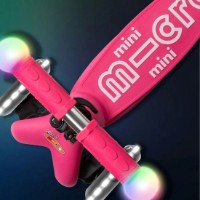 Trotinetă Micro Mini Deluxe Magic LED (MMD130) imaginea #9 — magazin online Desire.md