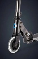 Trotinetă Micro Sprite LED Neochrome Black (SA0243) imaginea #5 — magazin online Desire.md