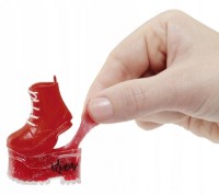 Păpușa Rainbow High Ruby Anderson (120179) imaginea #2 — magazin online Desire.md