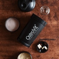 Shaker pentru nutriție sportivă Ostrovit Shaker Premium 450ml Black imaginea #2 — magazin online Desire.md