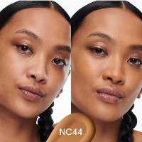 Тональный крем для лица MAC Studio Radiance NC44 30ml фото №3 — интернет-магазин Desire.md