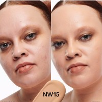 Тональный крем для лица MAC Studio Radiance NW15 30ml фото №3 — интернет-магазин Desire.md