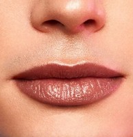 Помада для губ Astra Madame Lipstylo 06 90's Bisou фото №2 — интернет-магазин Desire.md