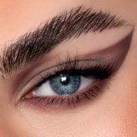 Тени для век Astra Nude Temptation 01 Eye Palette фото №3 — интернет-магазин Desire.md