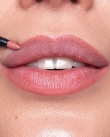 Карандаш для губ Astra Outline Waterproof Lip Pencil 01 Nude Vibe фото №2 — интернет-магазин Desire.md