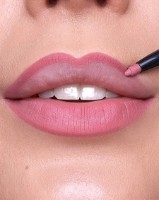 Карандаш для губ Astra Outline Waterproof Lip Pencil 02 Think Pink фото №2 — интернет-магазин Desire.md