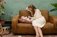 Pernă pentru alaptare Doomoo Softy Tetra Jersay Terracotta (S82) imaginea #4 — magazin online Desire.md