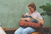 Pernă pentru alaptare Doomoo Softy Tetra Jersay Terracotta (S82) imaginea #5 — magazin online Desire.md