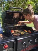 Gratar Char-Broil Gas2Coal 3 Burner Hybrid Special Edition imaginea #3 — magazin online Desire.md