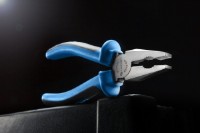 Плоскогубцы Hoegert HT1P009 фото №3 — интернет-магазин Desire.md