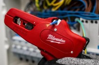 Инструмент для удаления изоляции Milwaukee 4932498268 фото №2 — интернет-магазин Desire.md