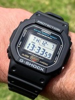 Наручные часы Casio DW-5600UE-1ER фото №2 — интернет-магазин Desire.md