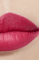 Помада для губ Chanel Rouge Allure Velvet 03:00 фото №3 — интернет-магазин Desire.md