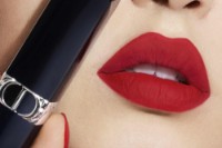 Ruj de buze Christian Dior Rouge Dior New Velvet 760 imaginea #2 — magazin online Desire.md
