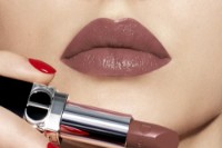 Ruj de buze Christian Dior Rouge Dior New Velvet 824 imaginea #2 — magazin online Desire.md
