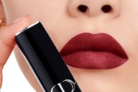 Ruj de buze Christian Dior Rouge Dior Satin 818 imaginea #3 — magazin online Desire.md