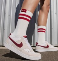 Кеды женские Nike W Court Vision Low White/Adobe/Dragon Red/Team Red, s.37.5 фото №6 — интернет-магазин Desire.md