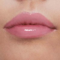 Balsam de buze Yves Saint Laurent Loveshine Candy Glow 1B imaginea #3 — magazin online Desire.md