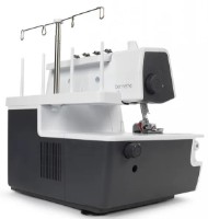 Оверлок Bernette B44 фото №2 — интернет-магазин Desire.md