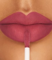 Помада для губ Dolce & Gabbana Everkiss Liquid Lip 200 Gratitude фото №3 — интернет-магазин Desire.md