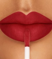 Ruj de buze Dolce & Gabbana Everkiss Liquid Lip 410 Audacity imaginea #3 — magazin online Desire.md