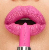 Помада для губ MAC Macximal Silky Matte Lipstick Candy Yum Yum фото №3 — интернет-магазин Desire.md