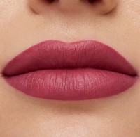 Ruj de buze MAC Macximal Silky Matte Lipstick Captive Audience imaginea #3 — magazin online Desire.md