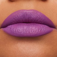 Ruj de buze MAC Macximal Silky Matte Lipstick Everybody's Heroine imaginea #3 — magazin online Desire.md