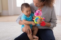 Jucărie pentru pătuturi si carucioare Tomy Olly Oinker (T27579) imaginea #3 — magazin online Desire.md