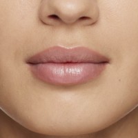 Balsam de buze Clarins Lip Oil Balm 01 imaginea #3 — magazin online Desire.md