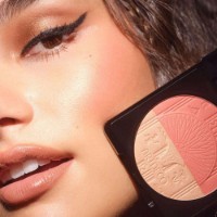 Blush pentru față Artdeco Blush Luminizer Devine Glow imaginea #2 — magazin online Desire.md