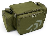 Сумка для рыбалки Daiwa Black Widow Compact Tackle Bag фото №1 — интернет-магазин Desire.md