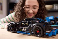 Конструктор Lego Technic: Porsche GT4 e-Performance Race Car (42176) фото №2 — интернет-магазин Desire.md