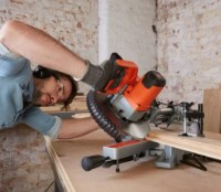 Fierastrău pentru taieri inclina Black&Decker BES702-QS imaginea #4 — magazin online Desire.md