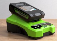 Incarcator cu acumulator Greenworks GSK24B2 imaginea #2 — magazin online Desire.md