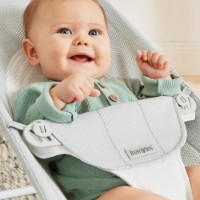 Детский шезлонг BabyBjorn Balance Soft Silver/White Mesh (005129A) фото №6 — интернет-магазин Desire.md