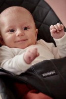Șezlong pentru bebeluși BabyBjorn Bliss Black Cotton (006116A) imaginea #3 — magazin online Desire.md
