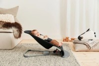 Șezlong pentru bebeluși BabyBjorn Bliss Black Cotton (006116A) imaginea #4 — magazin online Desire.md