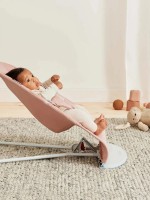 Șezlong pentru bebeluși BabyBjorn Bliss Dusty Pink with Toy Bar (606222A) imaginea #4 — magazin online Desire.md