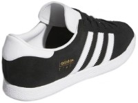 Кроссовки мужские Adidas Stadt Core Black/Carbon, s.42.5