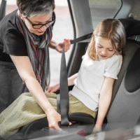 Детское автокресло-бустер BabyGo i-Size Melange Gray (BGO-3509) фото №2 — интернет-магазин Desire.md