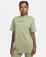 Женская футболка Nike W Nsw Tee Bf Prnt Swsh Oil Green, s.XS фото №1 — интернет-магазин Desire.md