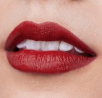 Ruj de buze Clinique Pop Longwear Lipstick Matte Icon Pop imaginea #3 — magazin online Desire.md