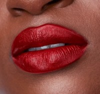 Ruj de buze Clinique Pop Longwear Lipstick Matte Ruby Pop imaginea #3 — magazin online Desire.md