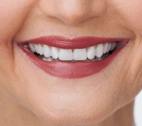 Помада для губ Clinique Pop Longwear Lipstick Mocha Pop фото №3 — интернет-магазин Desire.md